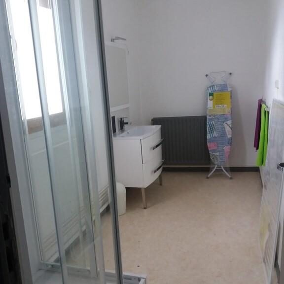 bathroom1-1-9708107840628761650.jpg